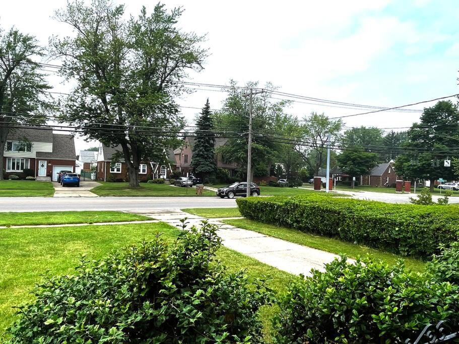 Entire Home In Buffalo - 6 Guests 3 Bedroom 1 Bath - Convenient Location - 25Min To Niagara Falls Luaran gambar