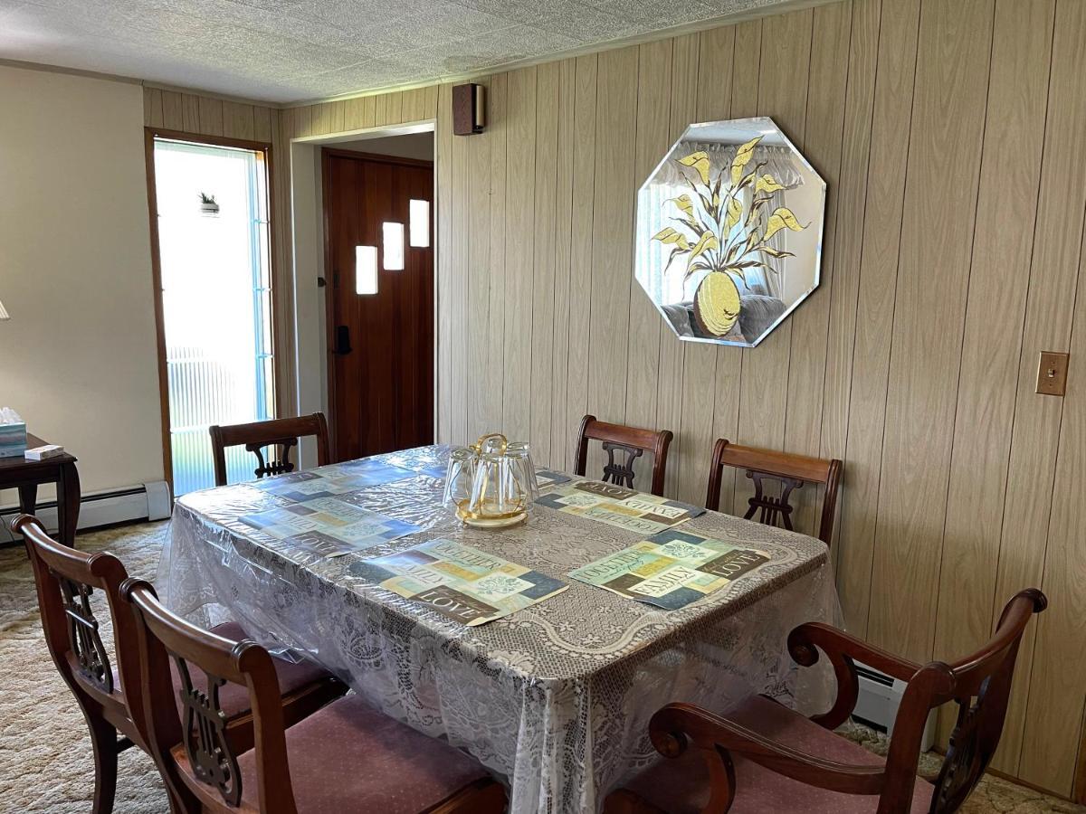 Entire Home In Buffalo - 6 Guests 3 Bedroom 1 Bath - Convenient Location - 25Min To Niagara Falls Luaran gambar