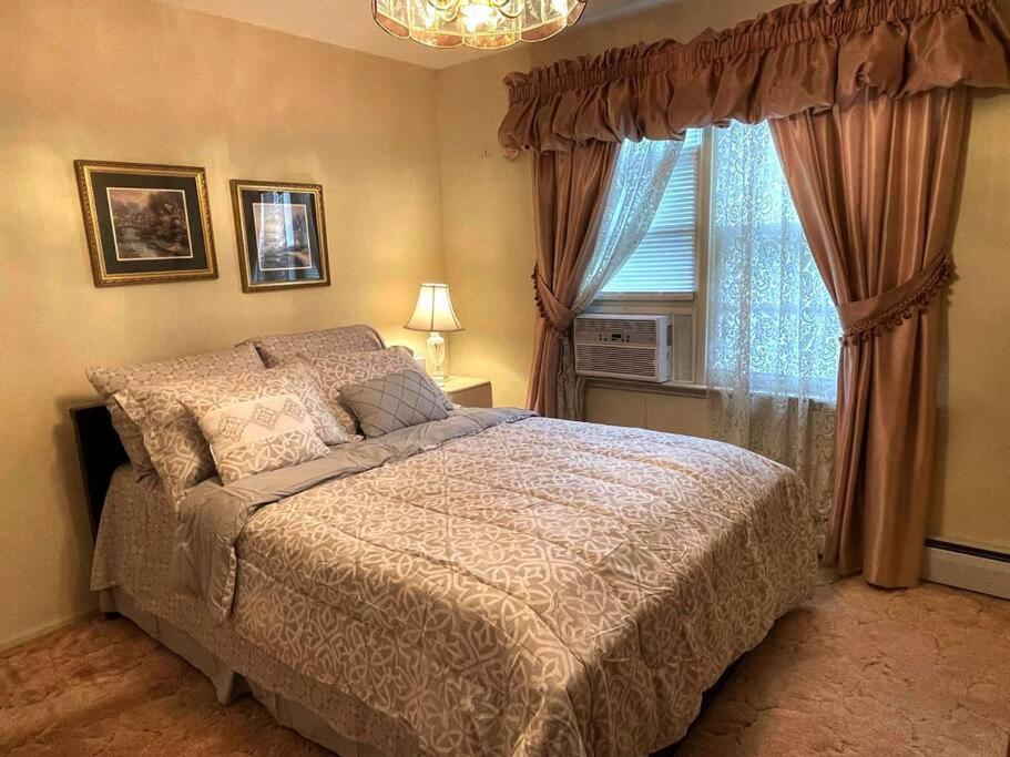 Entire Home In Buffalo - 6 Guests 3 Bedroom 1 Bath - Convenient Location - 25Min To Niagara Falls Luaran gambar
